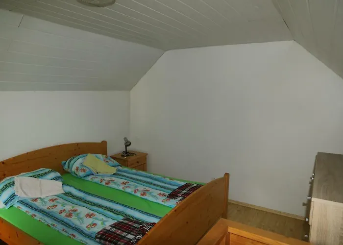 Milka 52 * בוהין